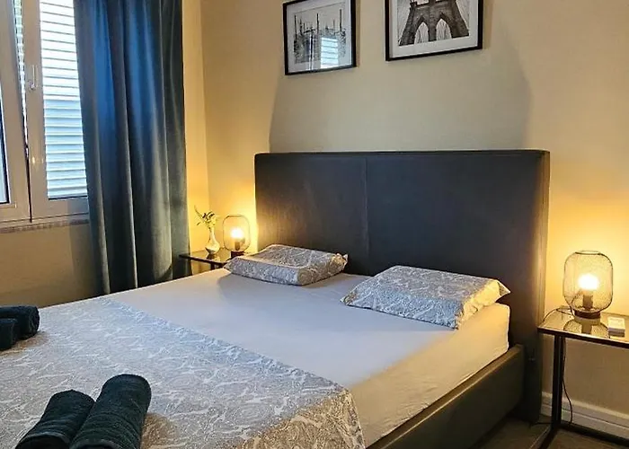 Sunset Bay At Gjiri Lalzit * Durrës